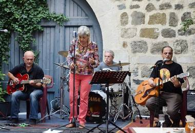 2016-07-02-assemblee-repas-concert.jpg